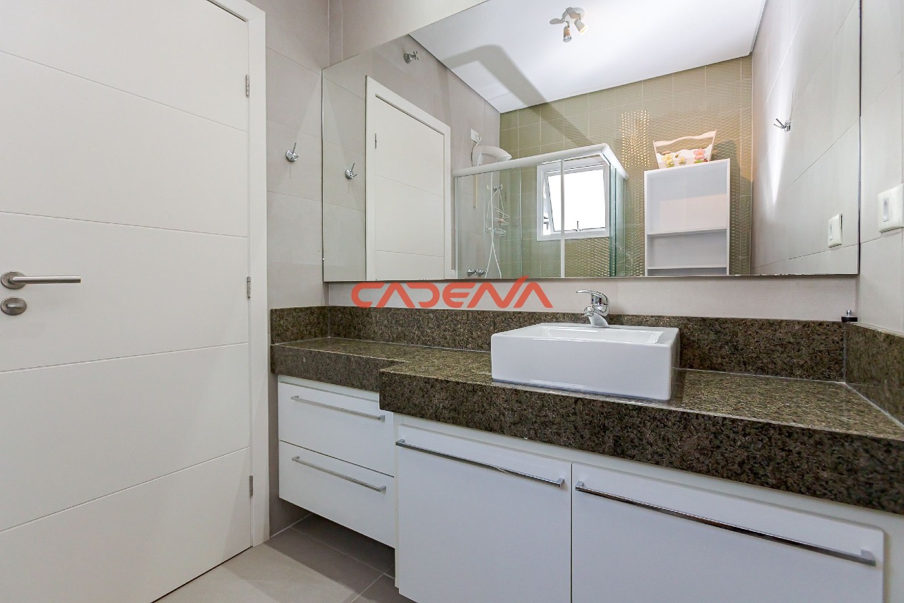 Casa para aluguel no Campo Comprido: 