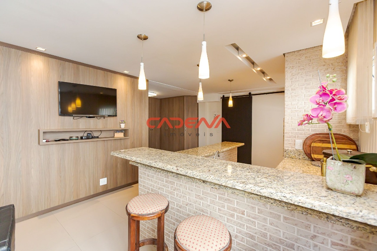 Casa para aluguel no Campo Comprido: 