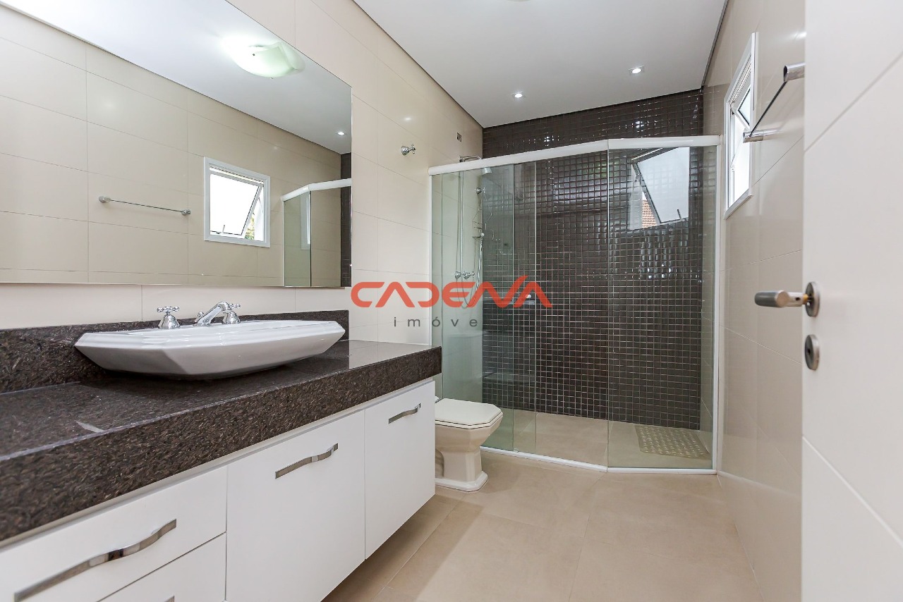 Casa para aluguel no Campo Comprido: 