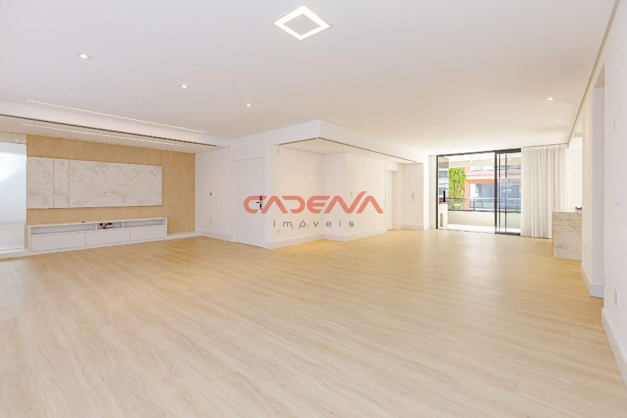 Apartamento para aluguel no Cabral: 