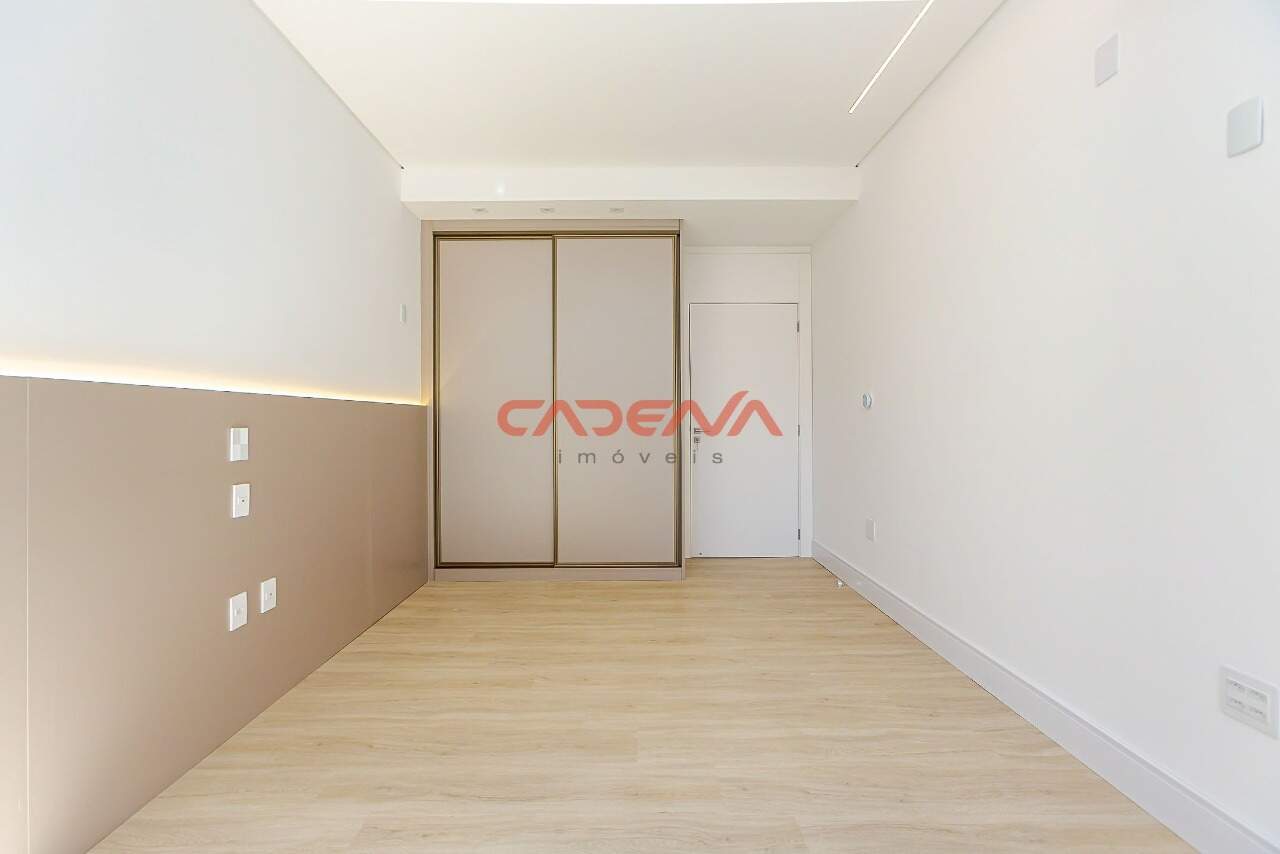 Apartamento para aluguel no Cabral: 