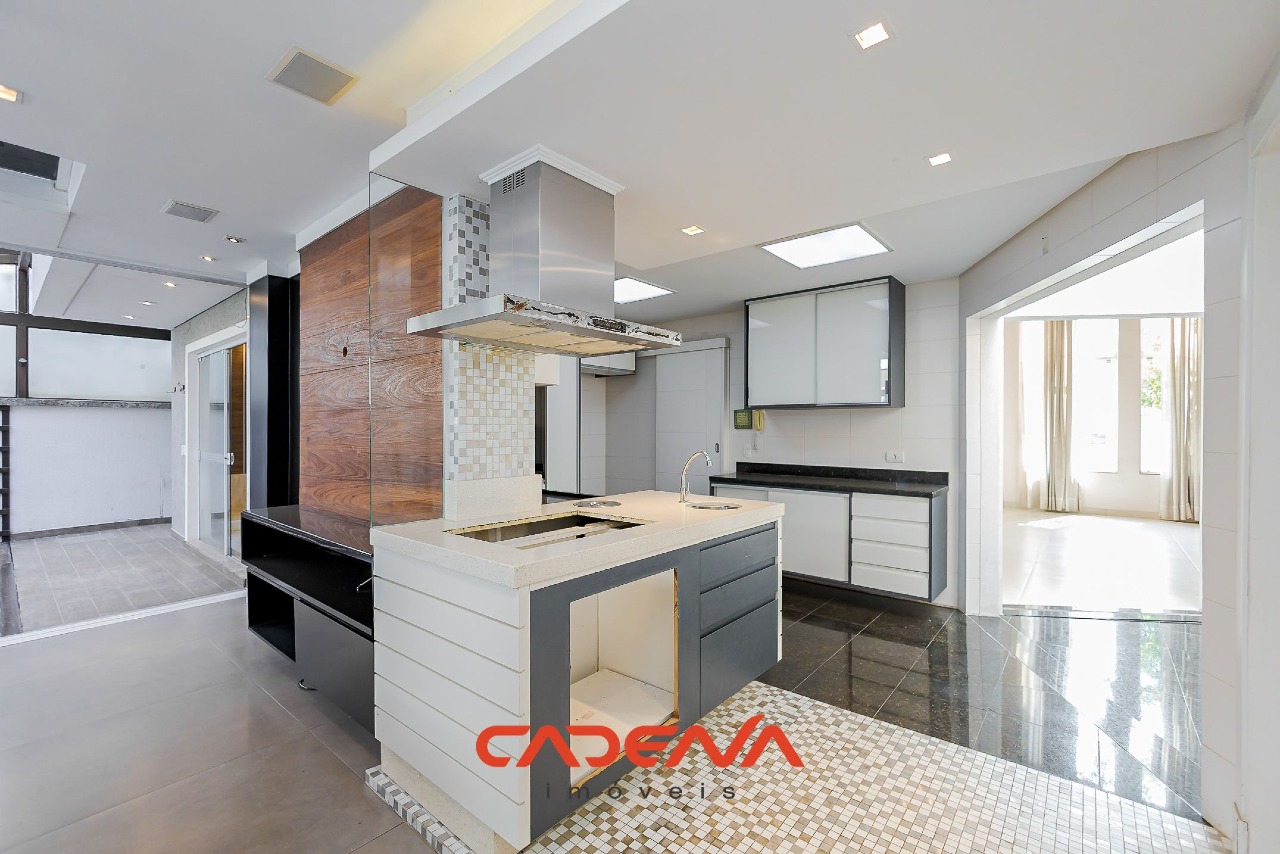 Casa para aluguel no Campo Comprido: 