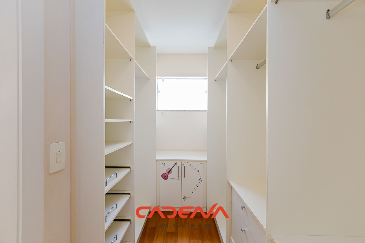 Casa para aluguel no Campo Comprido: 