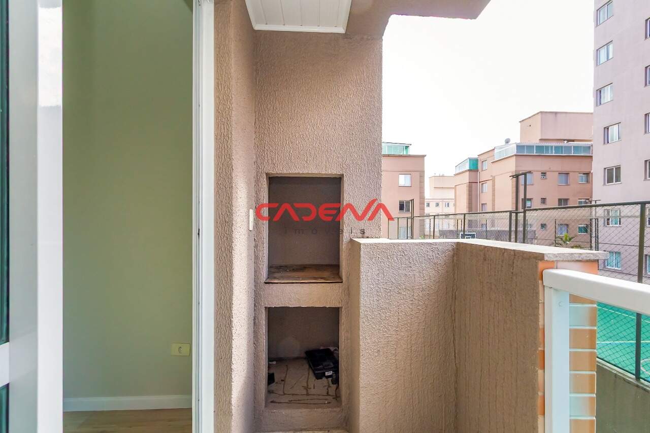 Apartamento para aluguel no Capão Raso: 