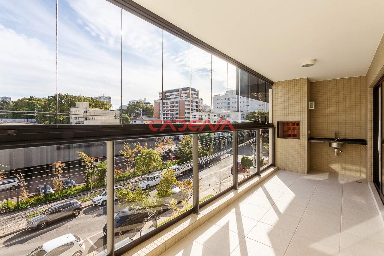 Apartamento à venda no Mercês: 