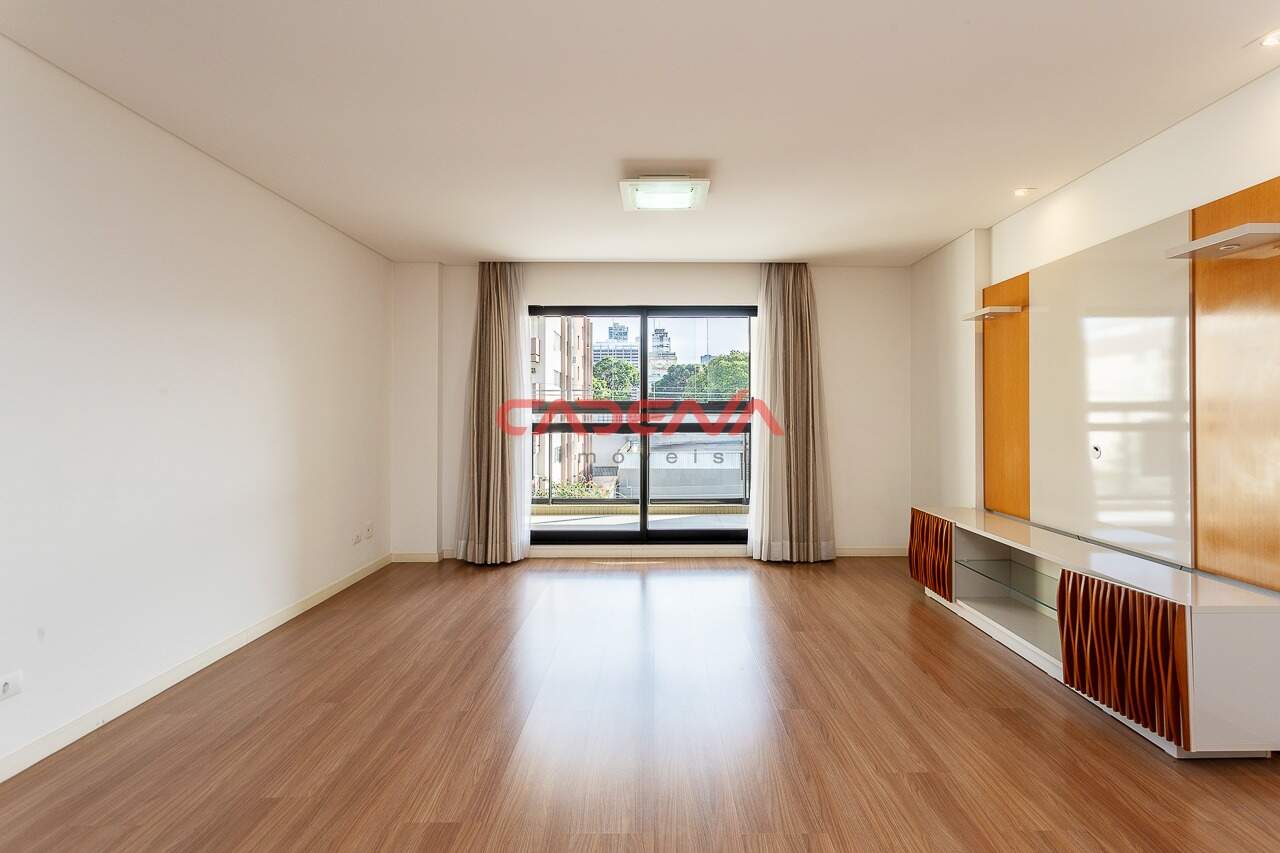 Apartamento à venda no Mercês: 