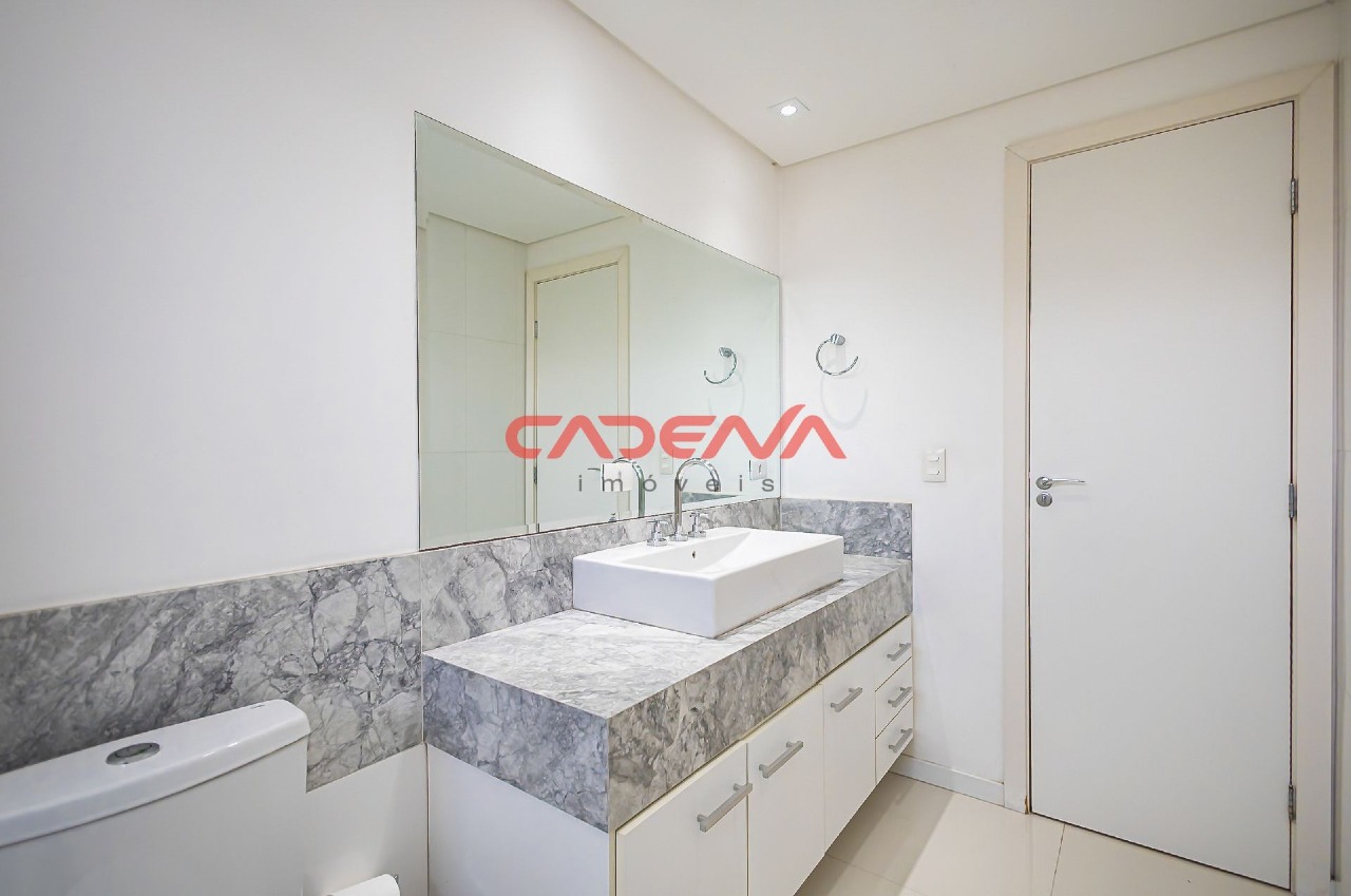 Apartamento à venda no Mercês: 