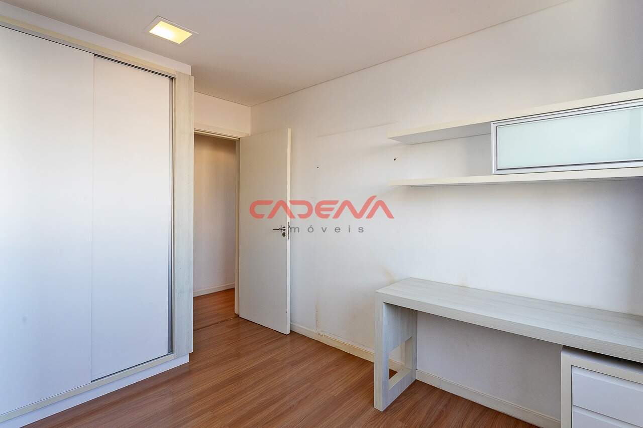 Apartamento à venda no Mercês: 