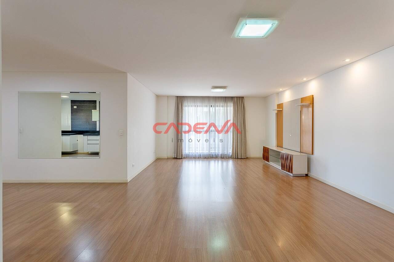 Apartamento à venda no Mercês: 