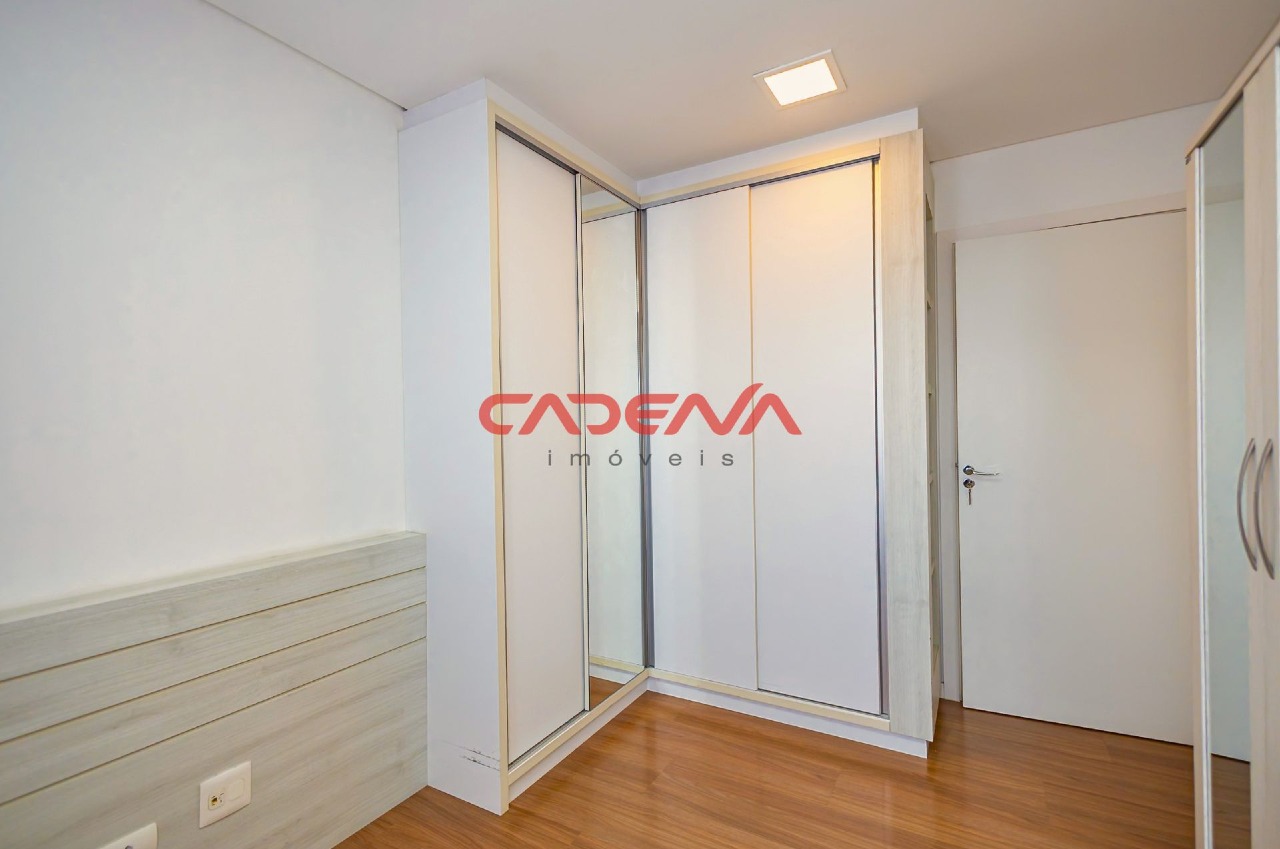 Apartamento à venda no Mercês: 