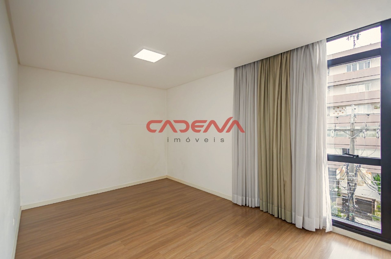 Apartamento à venda no Mercês: 