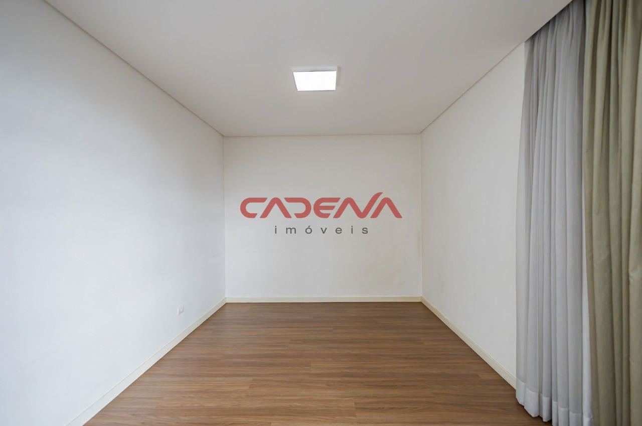 Apartamento à venda no Mercês: 