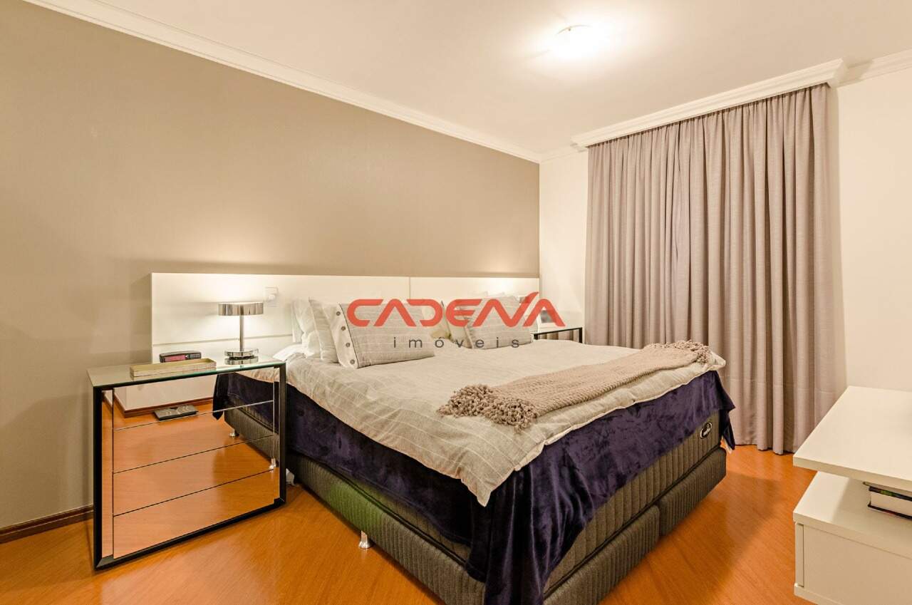 Apartamento à venda no Cristo Rei: 