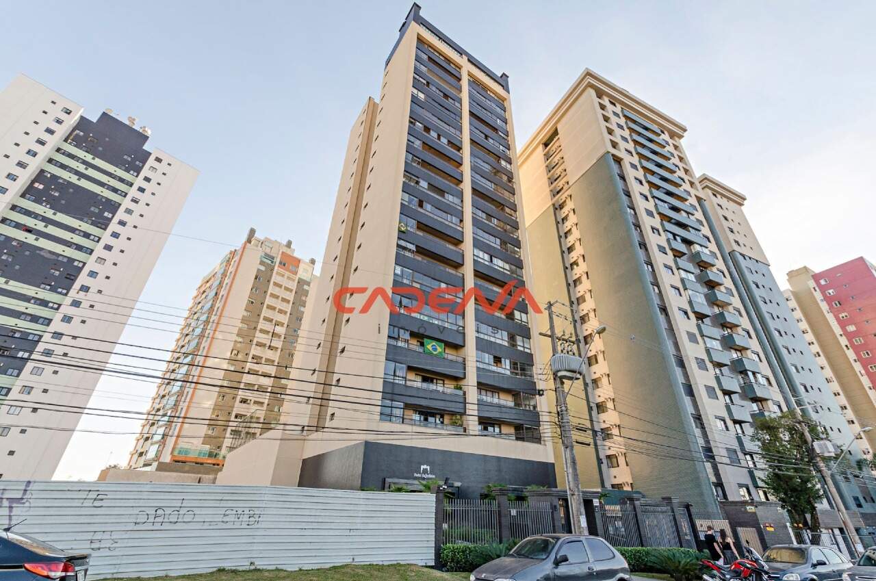 Apartamento à venda no Cristo Rei: 