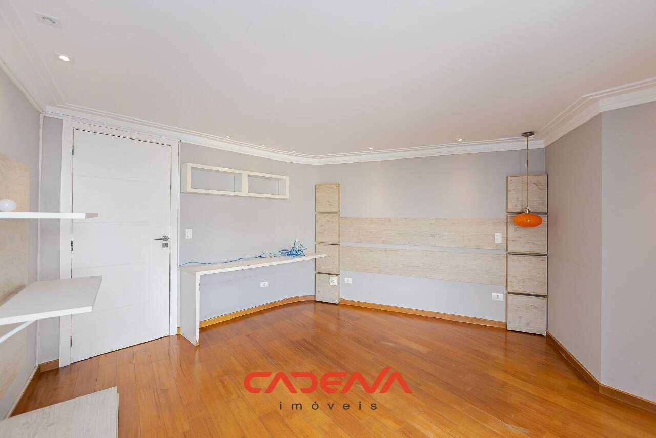 Casa em condomínio fechado à venda no Campo Comprido: 