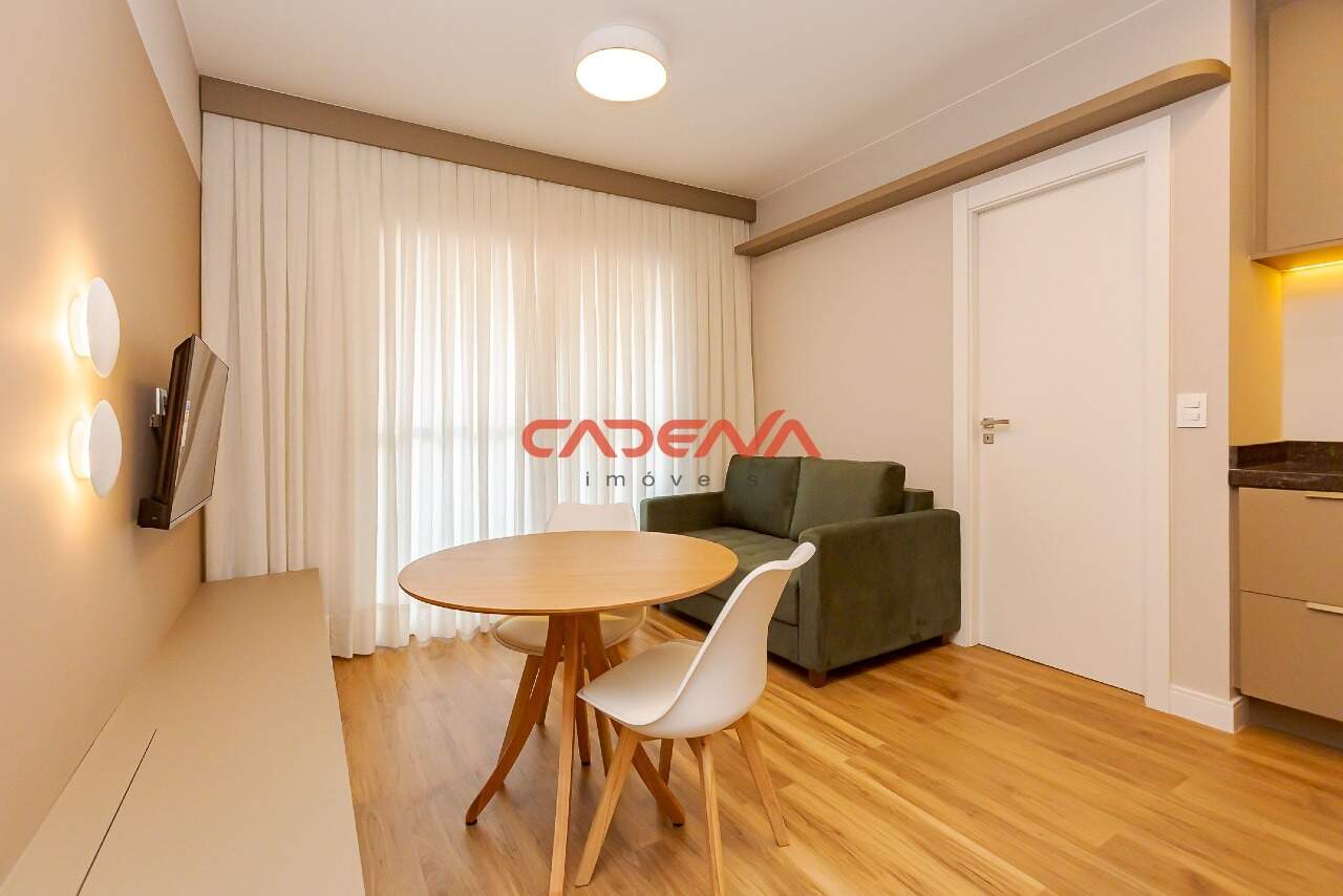 Apartamento para aluguel no Batel: 