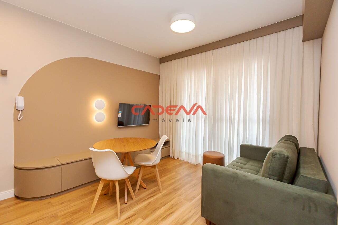 Apartamento para aluguel no Batel: 