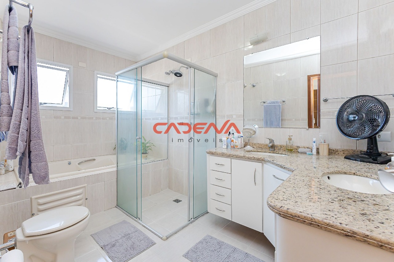 Casa à venda no Ahu: 