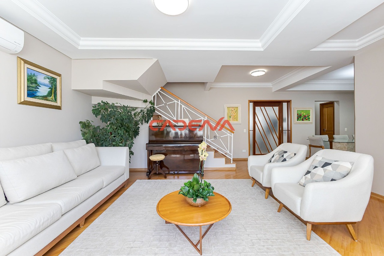 Casa à venda no Ahu: 