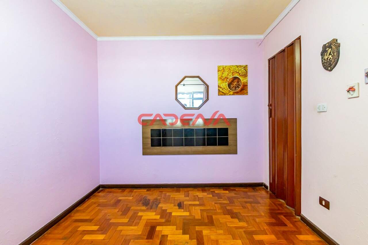 Sobrado à venda no Xaxim: 