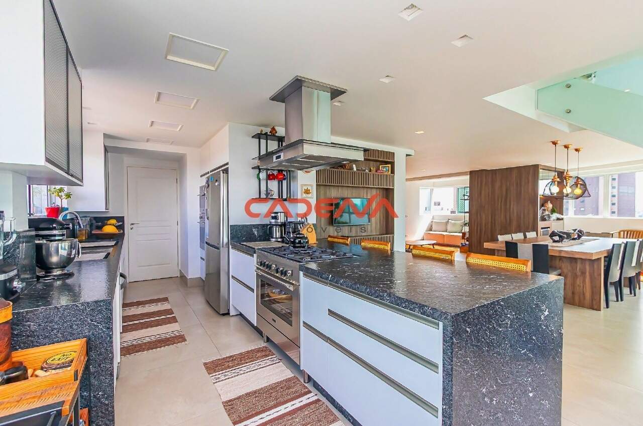 Cobertura à venda no Ecoville: 