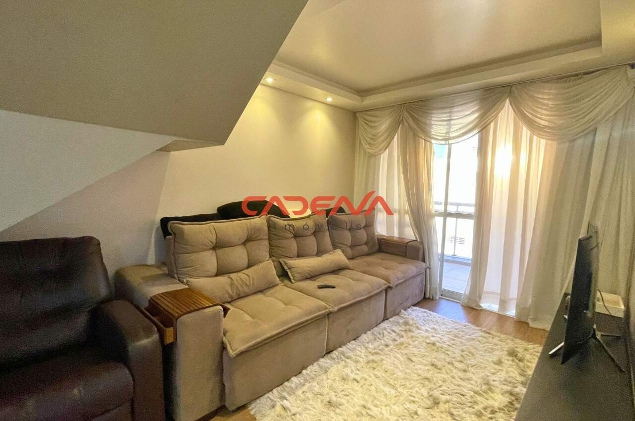 Cobertura para aluguel no Seminário: 