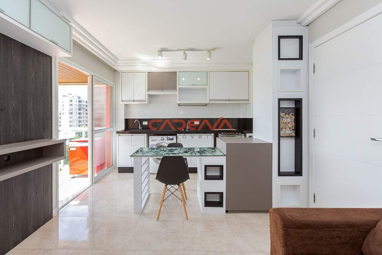 Apartamento para aluguel no Cabral: 