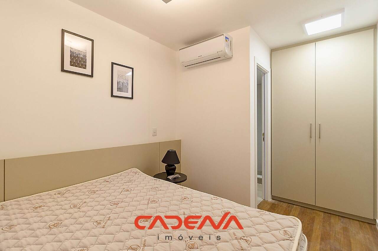 Apartamento para aluguel no Alto da Rua XV: 