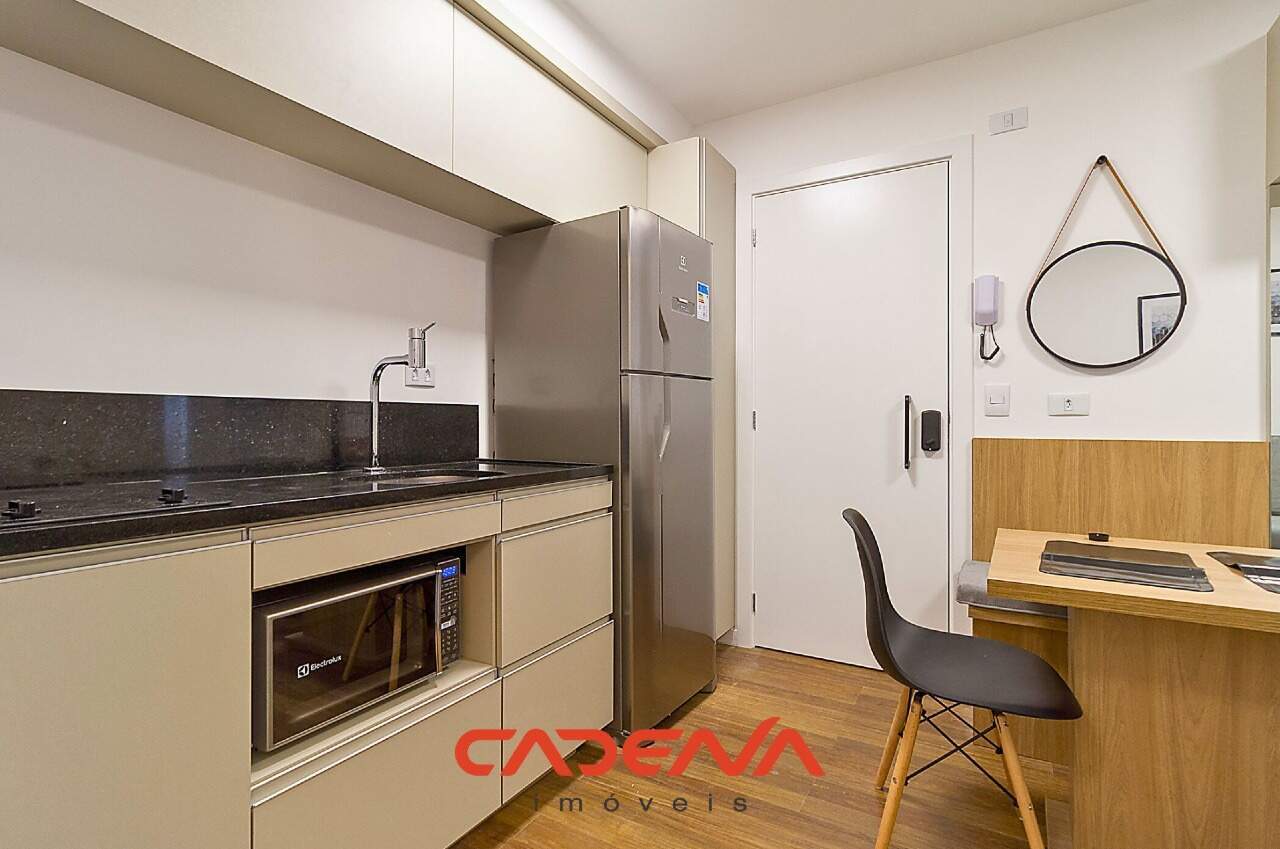 Apartamento para aluguel no Alto da Rua XV: 