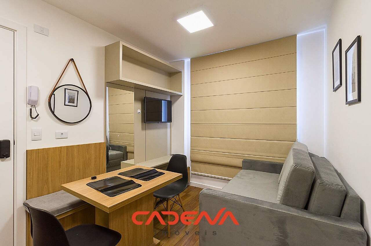 Apartamento para aluguel no Alto da Rua XV: 