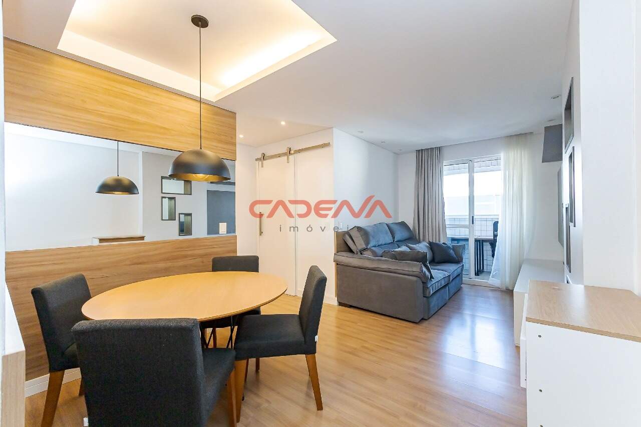 Apartamento para aluguel no Cabral: 