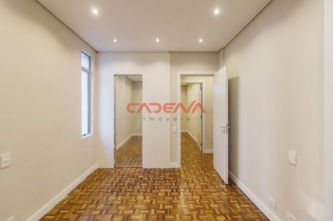 Apartamento à venda no Batel: 