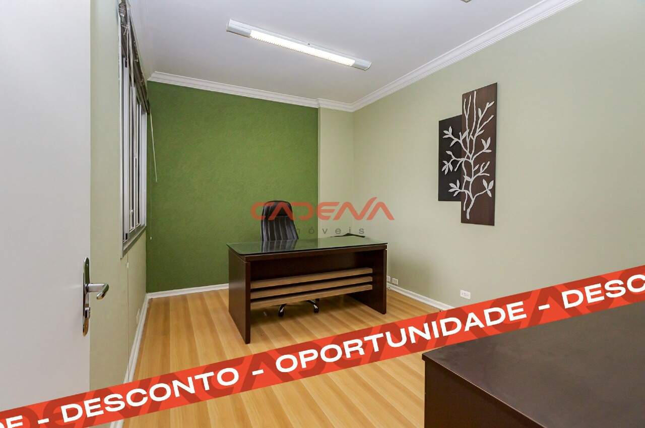 Sala à venda no Centro: 