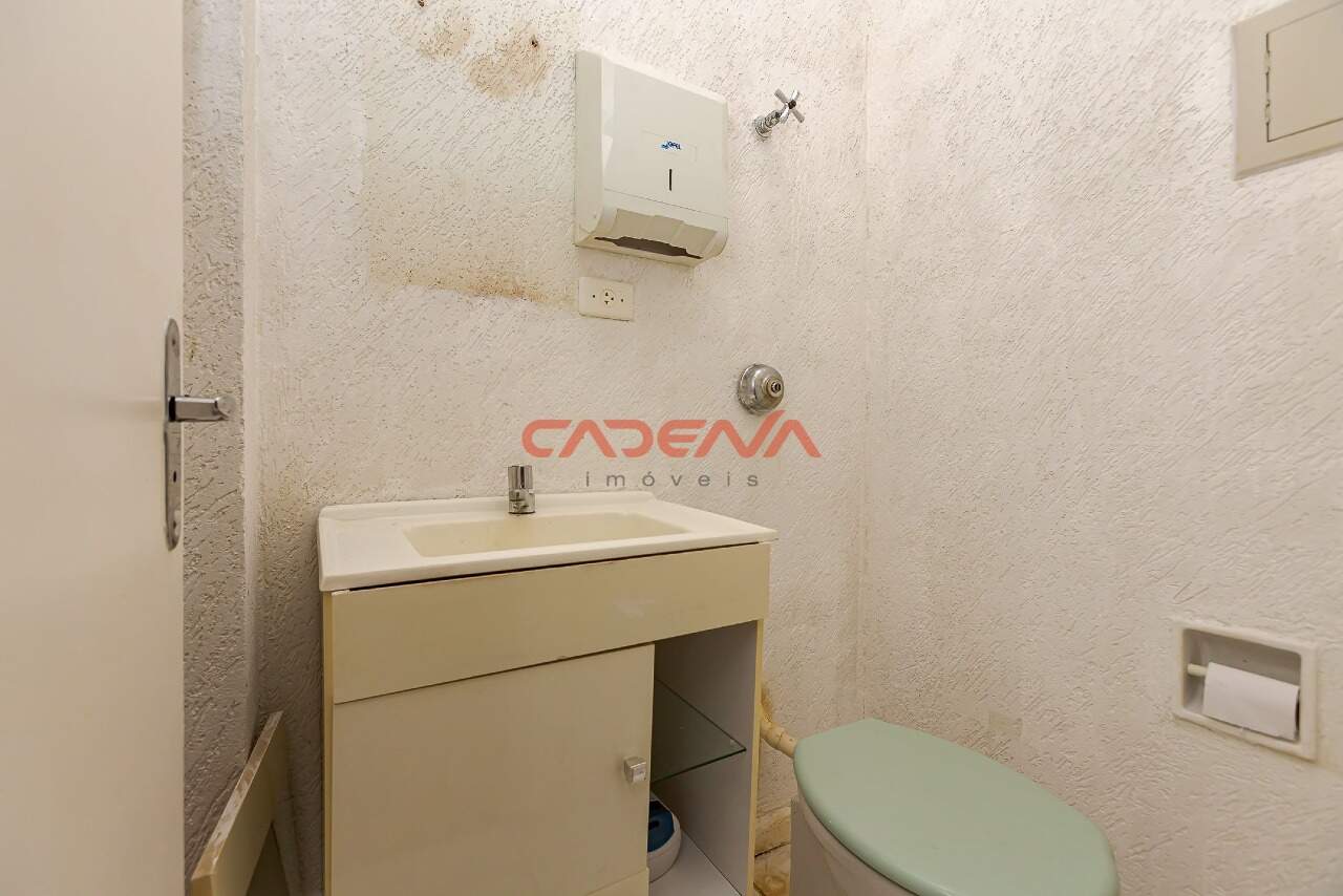Sala à venda no Centro: 