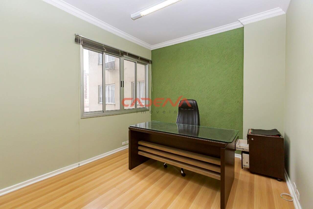 Sala à venda no Centro: 