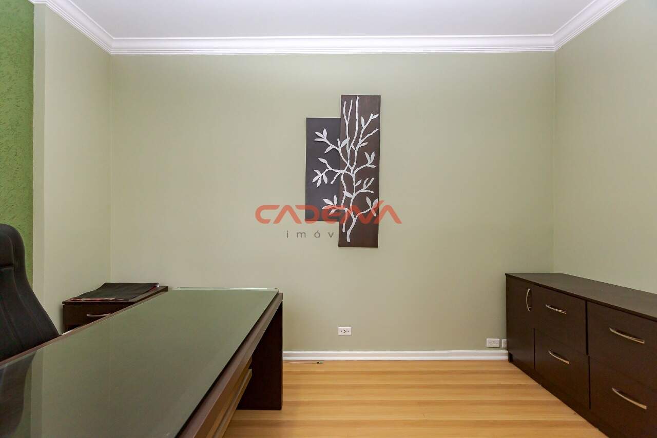 Sala à venda no Centro: 