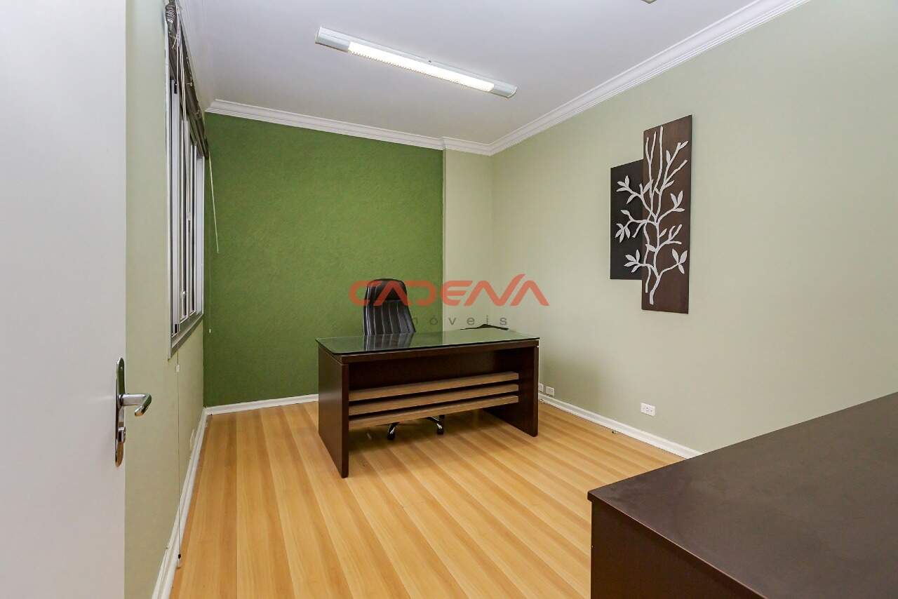 Sala à venda no Centro: 