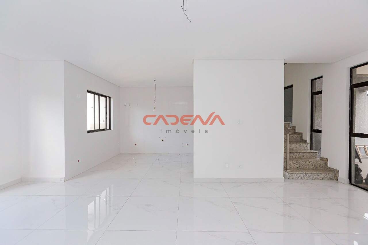 Sobrado à venda no Capão da Imbuia: 