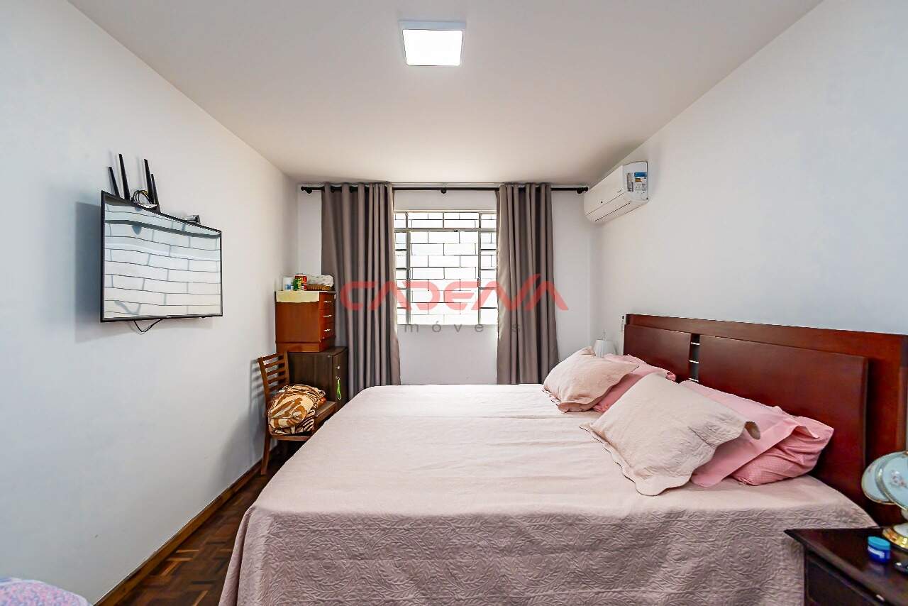 Casa à venda no Portão: 