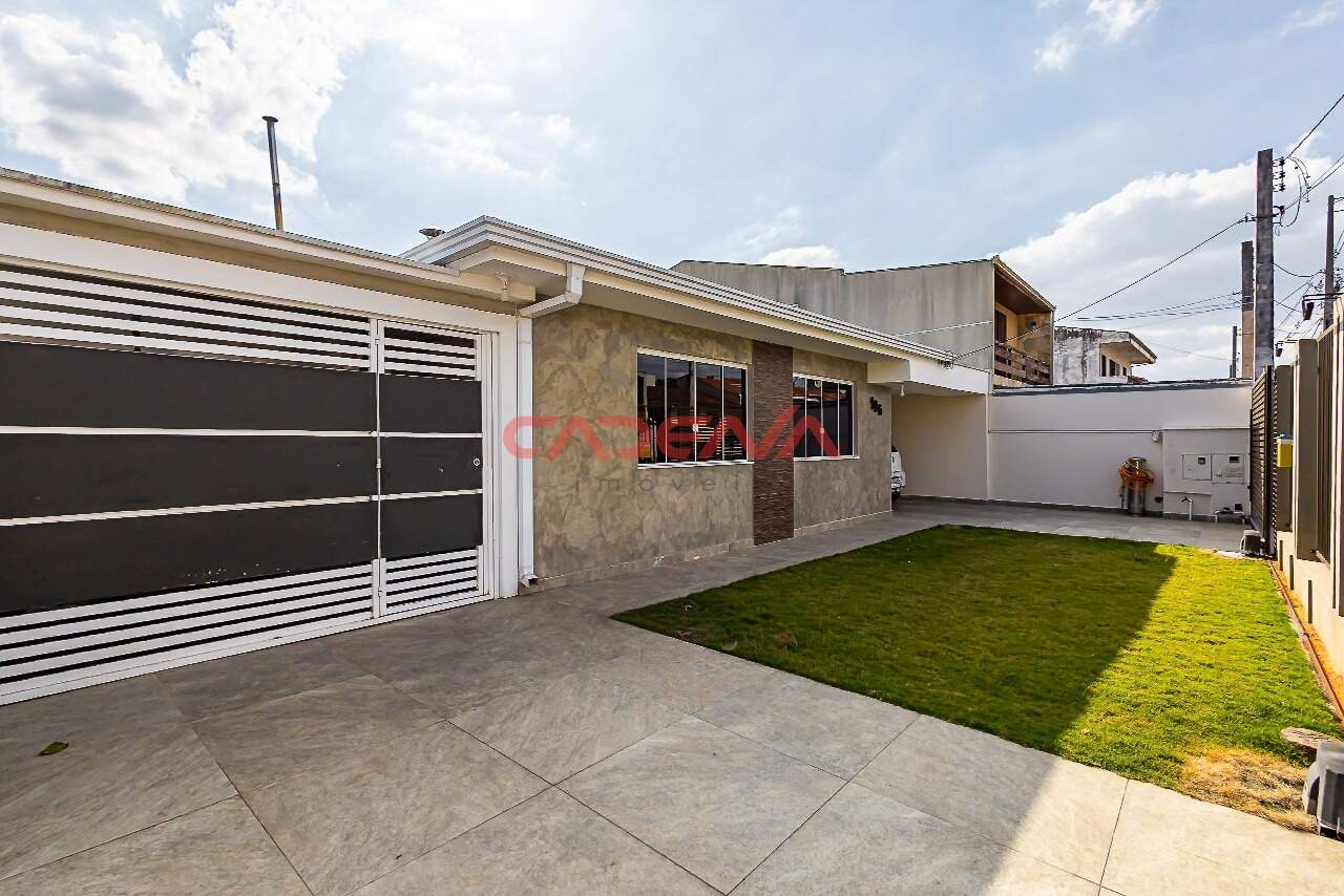 Casa à venda no Portão: 