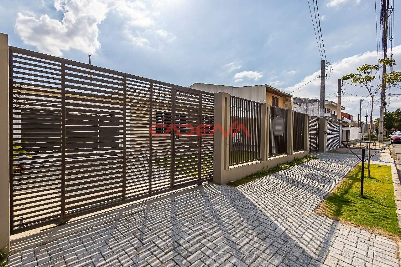 Casa à venda no Portão: 