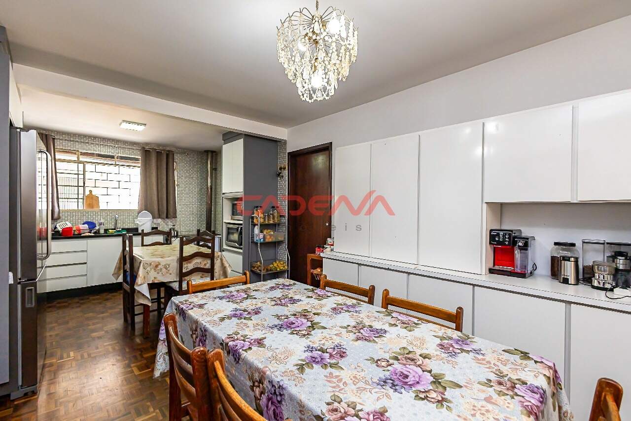 Casa à venda no Portão: 