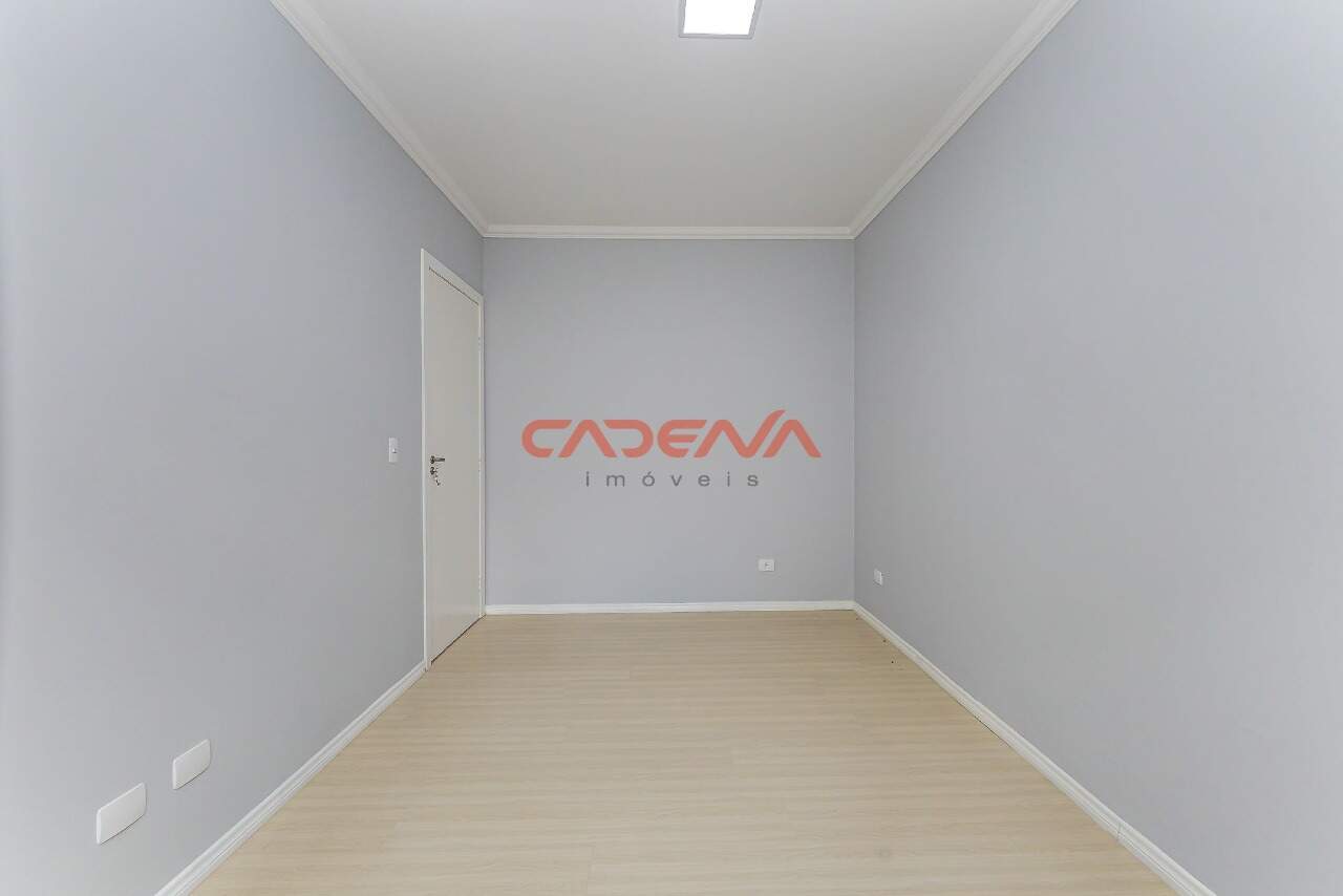 Sobrado à venda no Cajuru: 