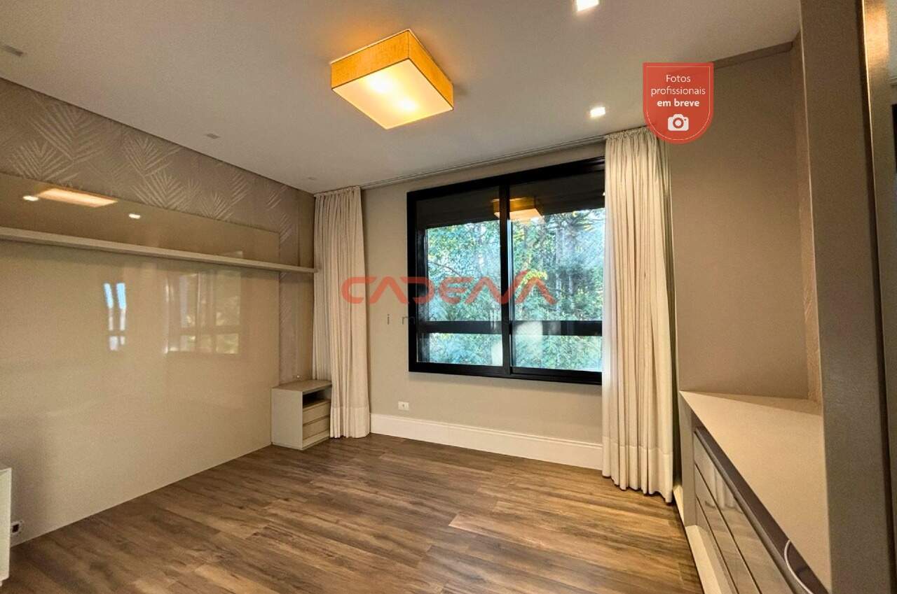 Apartamento para aluguel no Alto da Glória: 