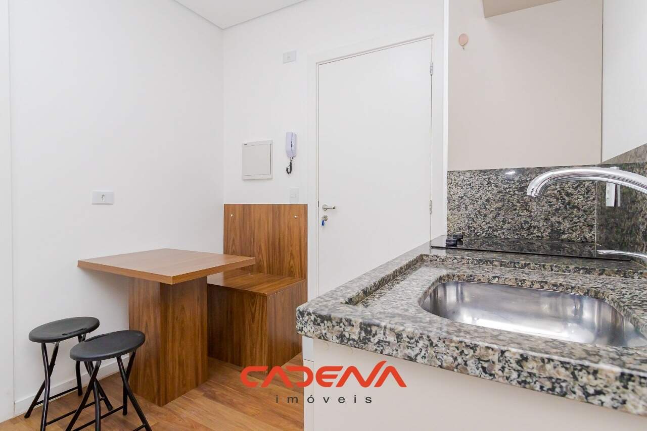Apartamento para aluguel no Alto da Rua XV: 