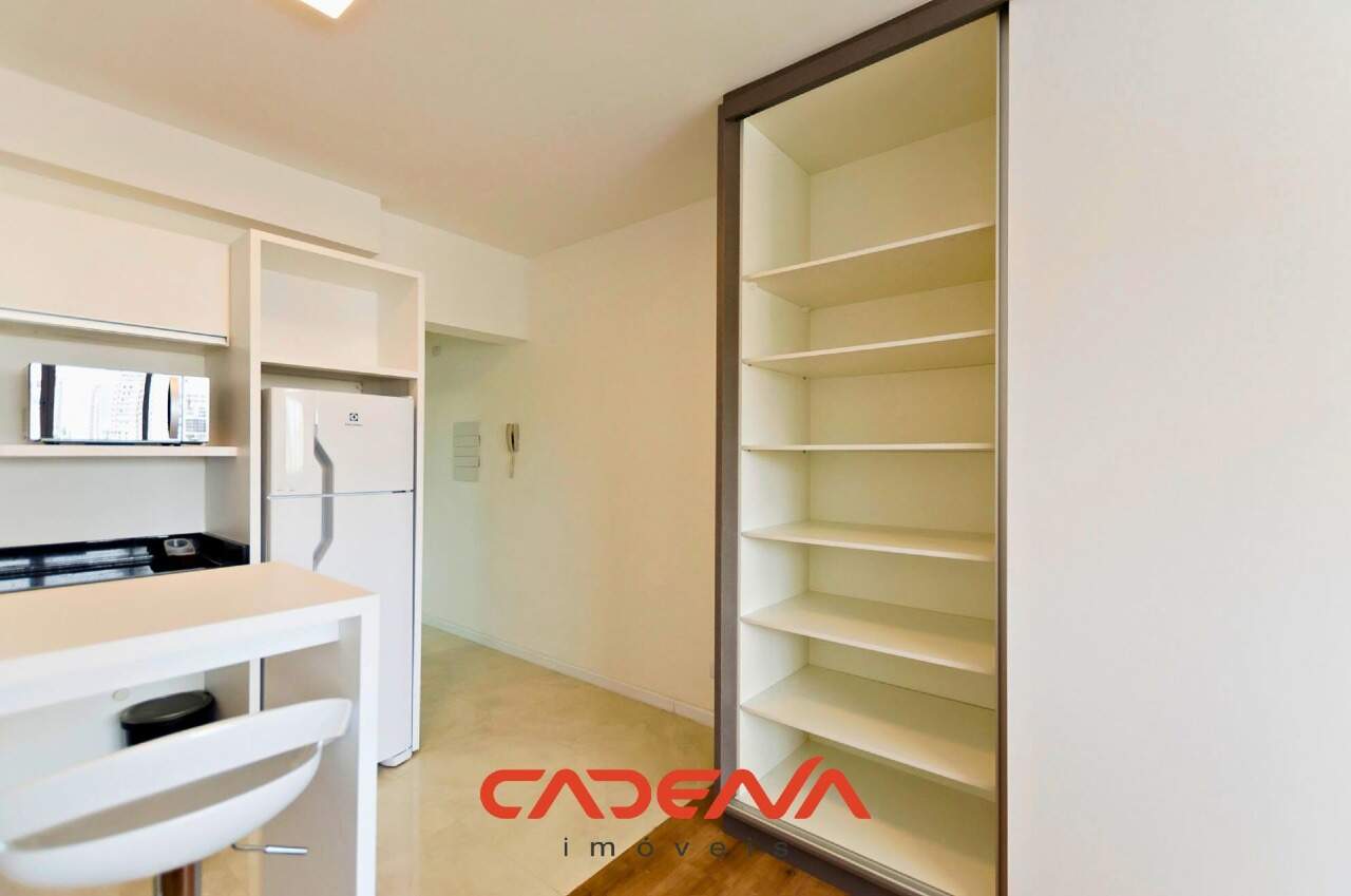 Studio para aluguel no Centro: 