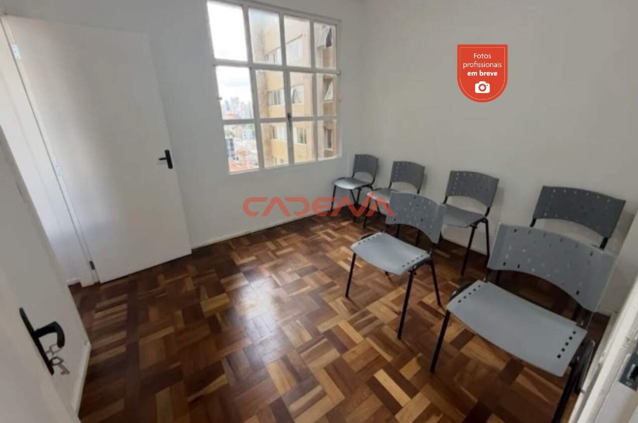Sala à venda no Centro: 