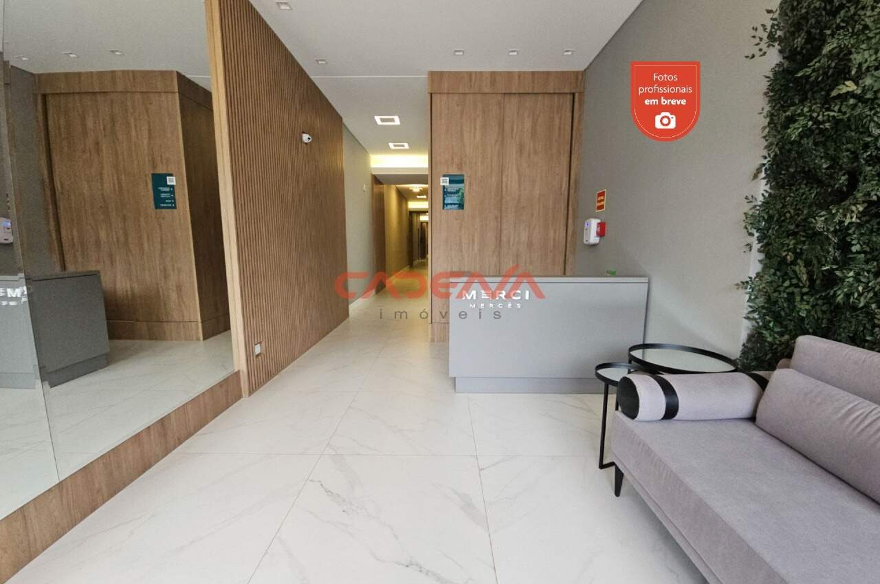 Apartamento à venda no Mercês: