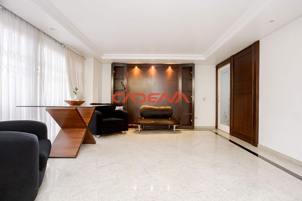 Casa à venda no Bigorrilho: 