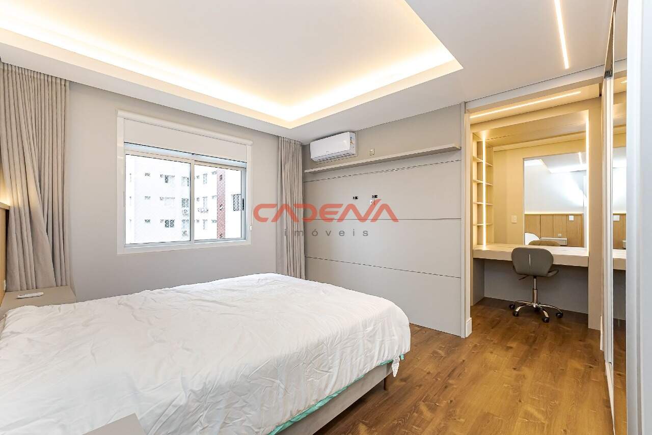 Apartamento para aluguel no Batel: 